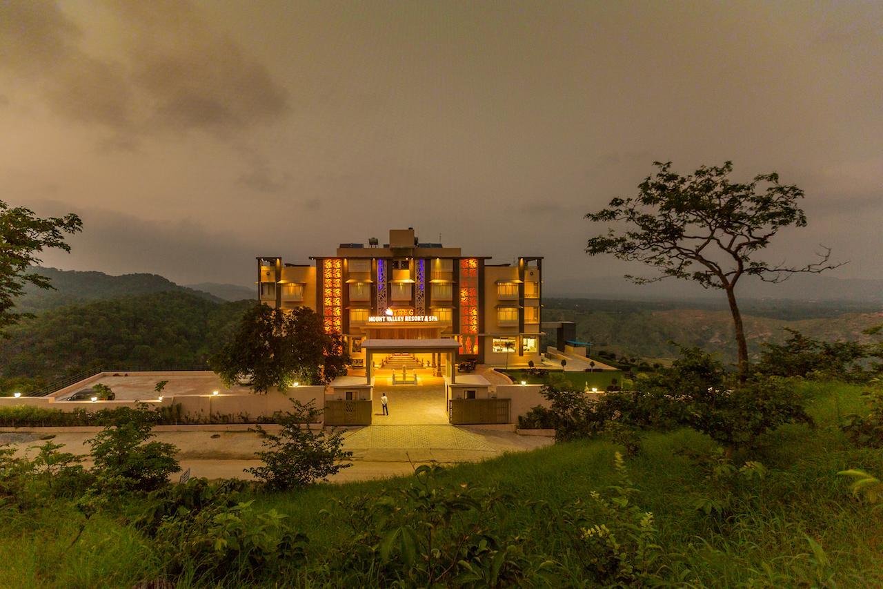 The G Mount Valley Resort, Кумбалгарх Екстериор снимка