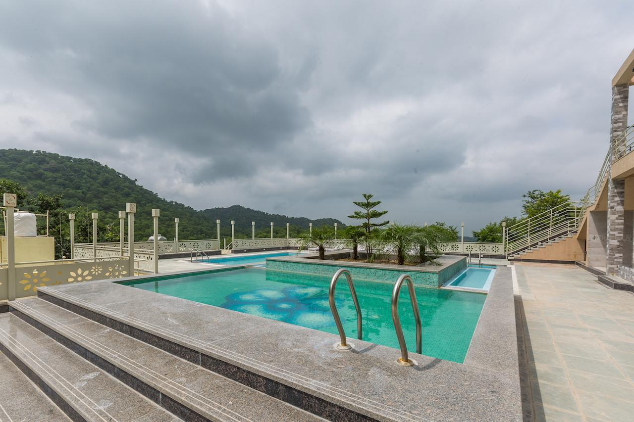 The G Mount Valley Resort, Кумбалгарх Екстериор снимка